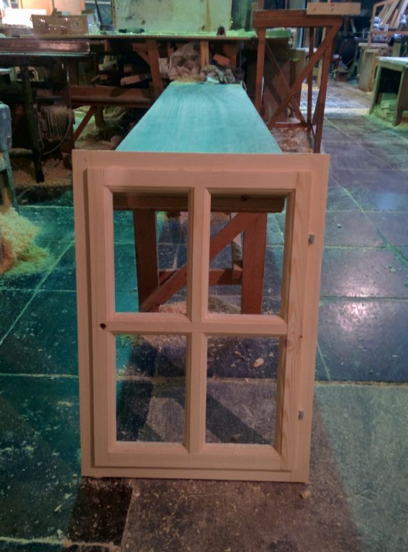 Деревянные окна для веранды 90 х 60 